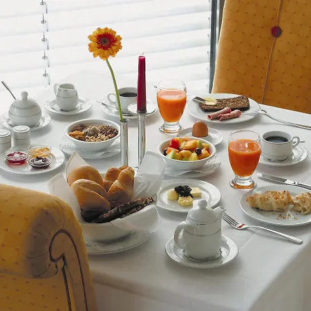 Ξενοδοχείο Moxy 3*