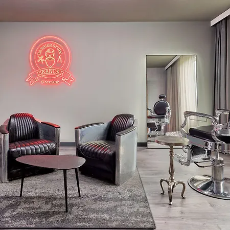 Ξενοδοχείο Moxy 3*